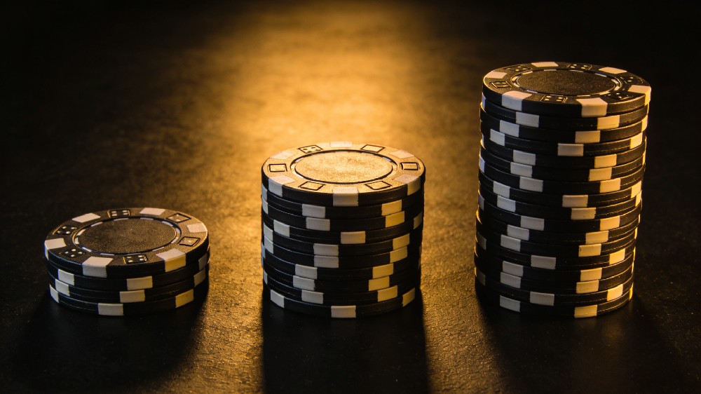 GG扑克新手首战指南：避开这3个“学费陷阱”，轻松拿到第一个锦标赛钱圈